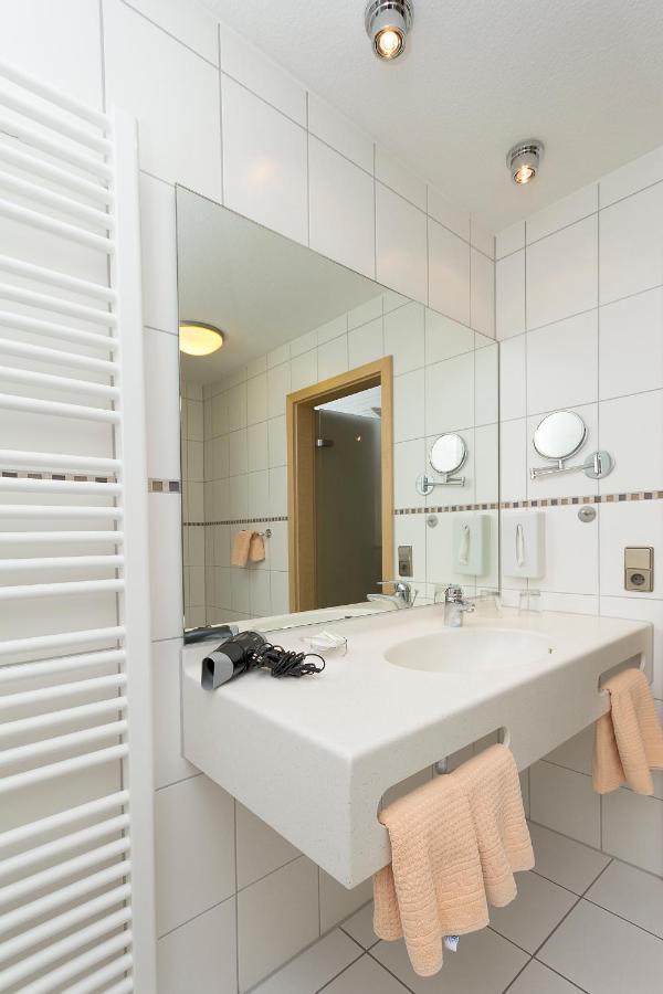 Gasthaus Hotel Zum Mohren Niederstotzingen Luaran gambar