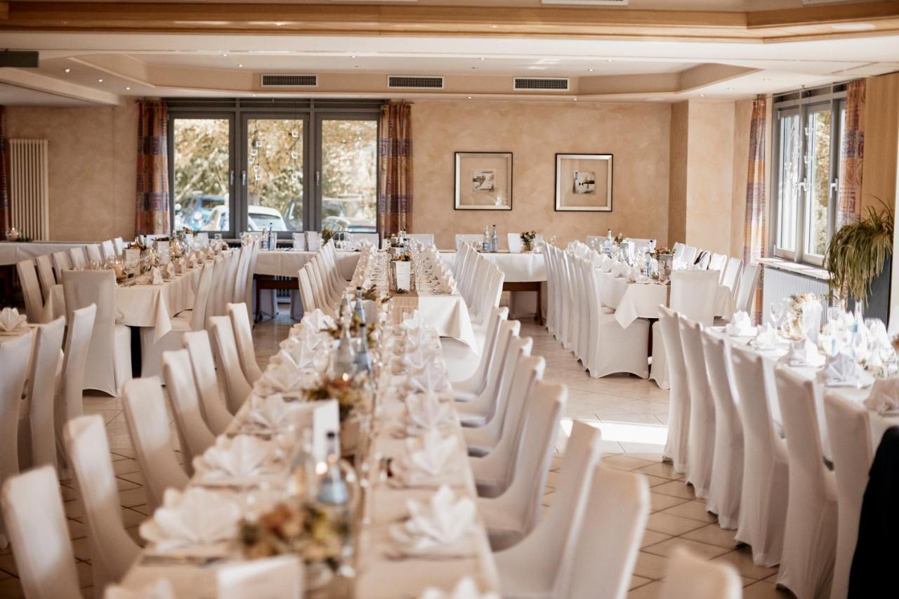 Gasthaus Hotel Zum Mohren Niederstotzingen Luaran gambar